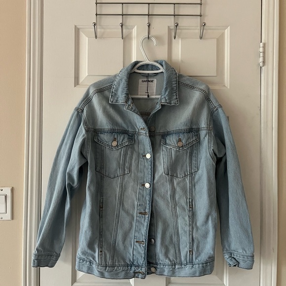 GARAGE oversized light wash denim jacket (Vienna blue) - Picture 2 of 5
